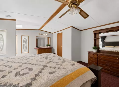 Bedroom - 293 Thomas Dr, Murray, KY 42071 photo 4 of 6