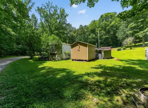 Exterior - 293 Thomas Dr, Murray, KY 42071 photo 2 of 2