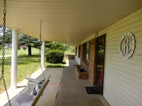 1875 State Route 384, Mayfield, KY 42066
