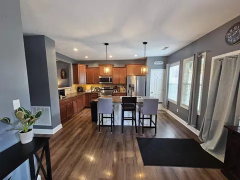 Kitchen - 101 Dalton Rd, Georgetown, KY 40324 photo 2 of 2