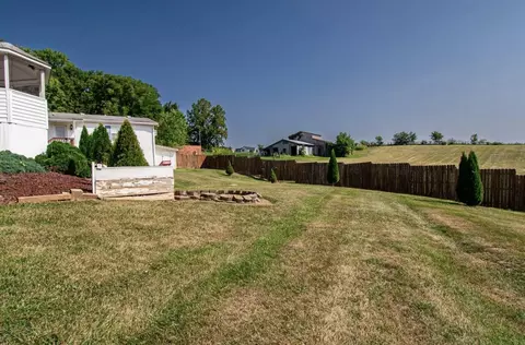 Exterior - 152 Watson Ln, Ewing, KY 41039 photo 18 of 21
