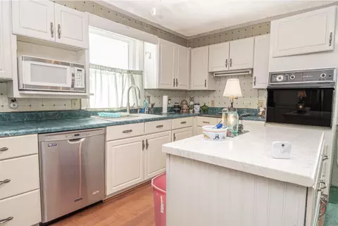 Kitchen - 152 Watson Ln, Ewing, KY 41039 photo 1 of 4