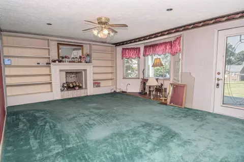 Living - 152 Watson Ln, Ewing, KY 41039 photo 2 of 2