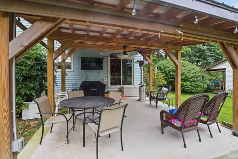 Exterior - 322 Spring Cut Cir, Corbin, KY 40701 photo 6 of 7