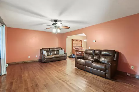 Living - 322 Spring Cut Cir, Corbin, KY 40701 photo 1 of 2