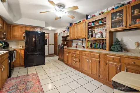 Kitchen - 322 Spring Cut Cir, Corbin, KY 40701 photo 1 of 2