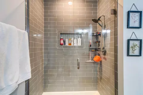 Bath - 298 Waco Hts, Waco, KY 40385 photo 2 of 3