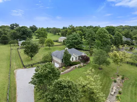 1208 Clear Creek Rd, Nicholasville, KY 40356