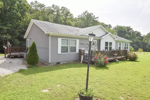 444 May Hollow Rd, Tollesboro, KY 41189