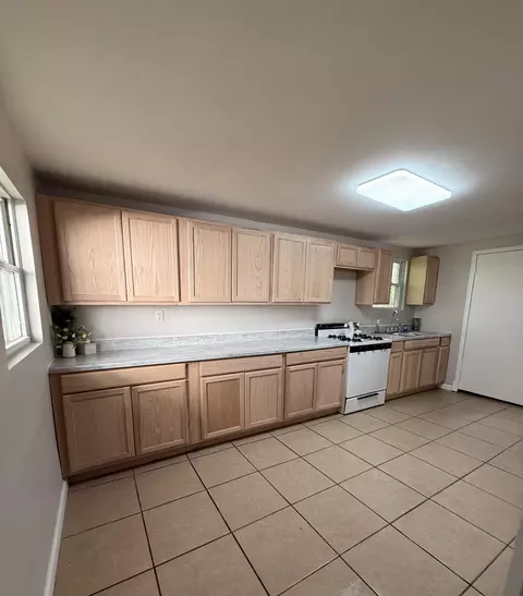 Kitchen - 413 W 15th St, Corbin, KY 40701 photo 1 of 4