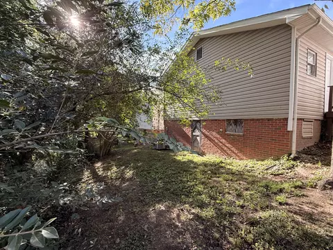 Exterior - 413 W 15th St, Corbin, KY 40701 photo 6 of 7