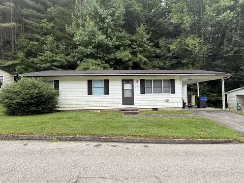 212 Mcclure Cir, Morehead, KY 40351