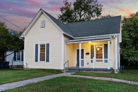 216 N 2nd St, Danville, KY 40422