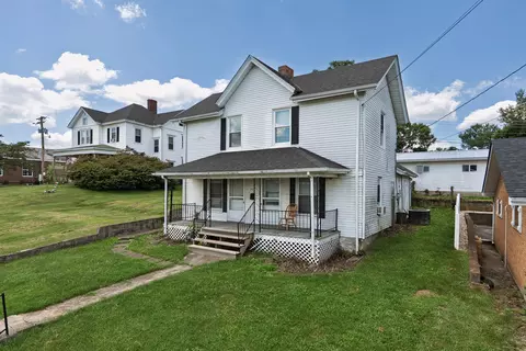 303 N Main St, Williamstown, KY 41097
