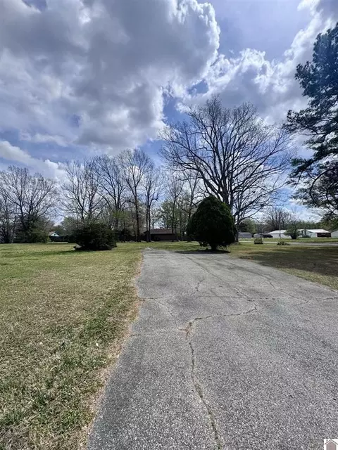 1101 S 30th St, Paducah, KY 42003