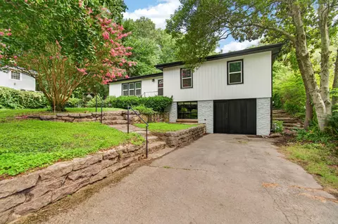 703 East Dr, Danville, KY 40422