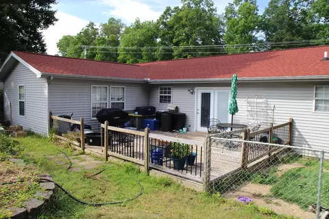 Exterior - 987 E Ky Highway 312, Corbin, KY 40701 photo 5 of 7
