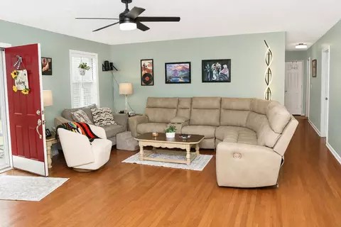 Entry Way - 987 E Ky Highway 312, Corbin, KY 40701 photo 1 of 2