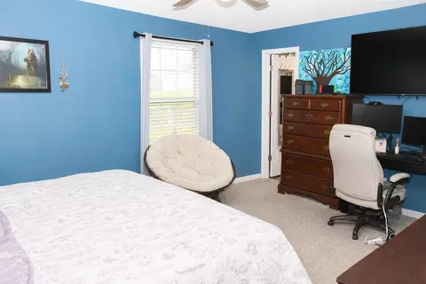 Bedroom - 987 E Ky Highway 312, Corbin, KY 40701 photo 3 of 8