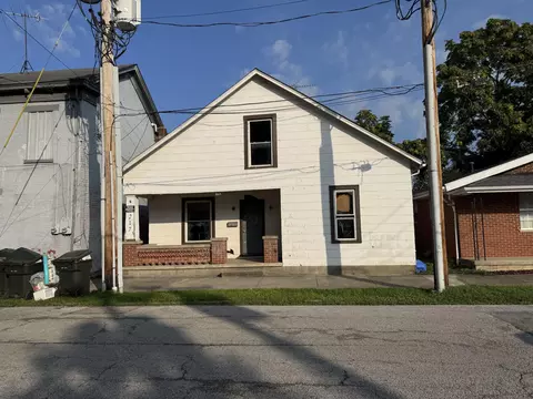 217 Chapel St, Falmouth, KY 41040