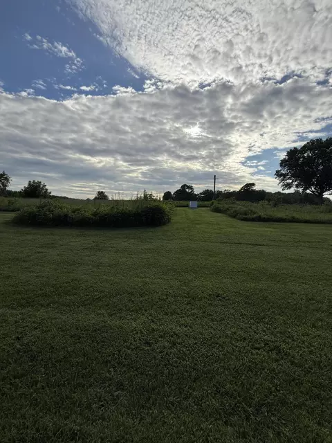1365 Burnetts Chapel Rd, Farmington, KY 42040