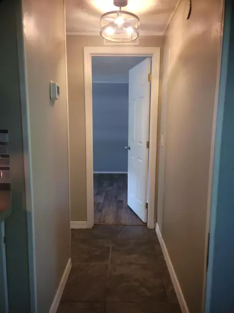 Entry Way - 10 Timberland Cir, Corbin, KY 40701 photo 3 of 4