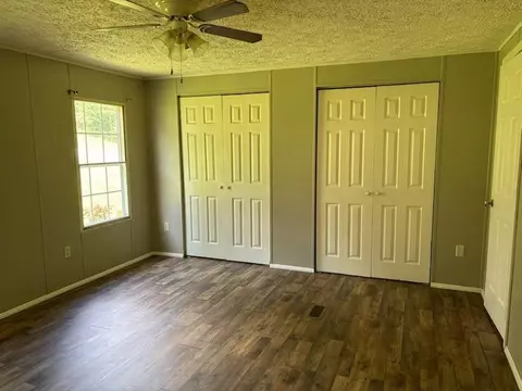 Bedroom - 10 Timberland Cir, Corbin, KY 40701 photo 1 of 4