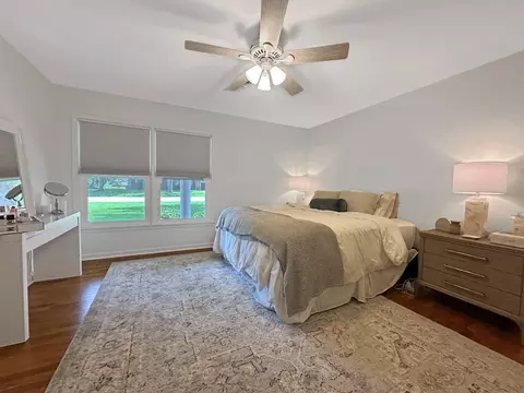 Bedroom - 1508 Glendale Rd, Murray, KY 42071 photo 2 of 2