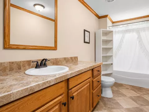 Bath - 149 Blossom Ln, Nancy, KY 42544 photo 1 of 4