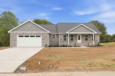 8 Logan Trl, Murray, KY 42071