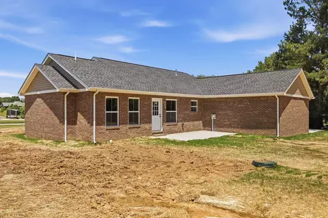 Exterior - 84 Drew Dr, Murray, KY 42071 photo 7 of 7