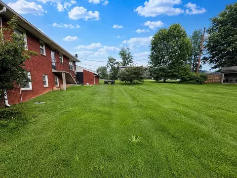 Exterior - 85 Cherry Ln, Burnside, KY 42519 photo 3 of 14