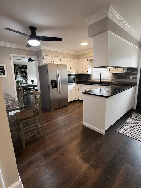 Kitchen - 85 Cherry Ln, Burnside, KY 42519 photo 2 of 4