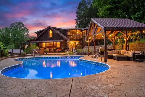 200 Old Log Lick Rd, Winchester, KY 40391