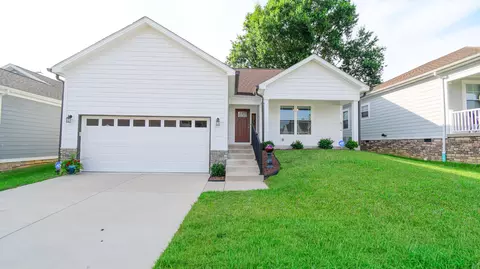 1009 Silver Leaf Dr, Lawrenceburg, KY 40342