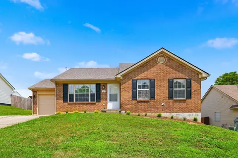 417 Village Pkwy, Nicholasville, KY 40356