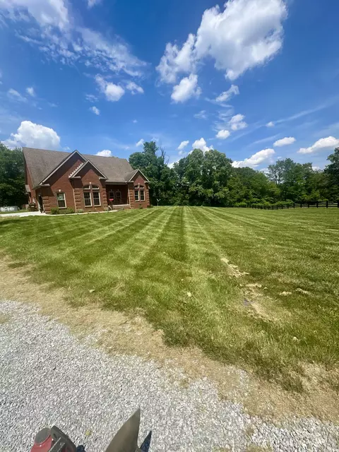 200 Tug Branch Rd, Clay City, KY 40312