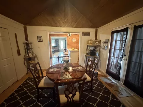 Dining - 354 Campbell Rd, Corbin, KY 40701 photo 1 of 3