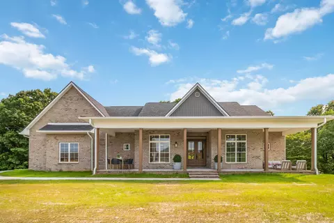 370 Splendor View Dr, Somerset, KY 42503