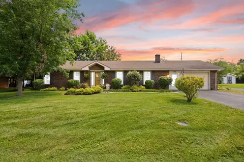 206 Stevens Ct, Campbellsville, KY 42718