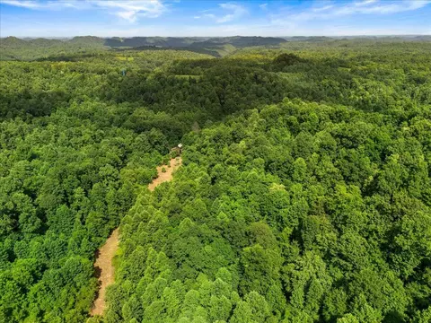 View/Area - 2661 Buncomb Rd, Tyner, KY 40486 photo 5 of 8