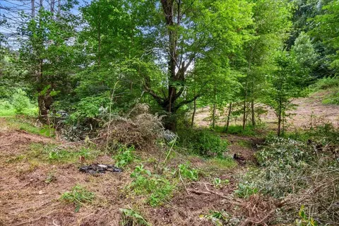 Exterior - 2661 Buncomb Rd, Tyner, KY 40486 photo 3 of 6