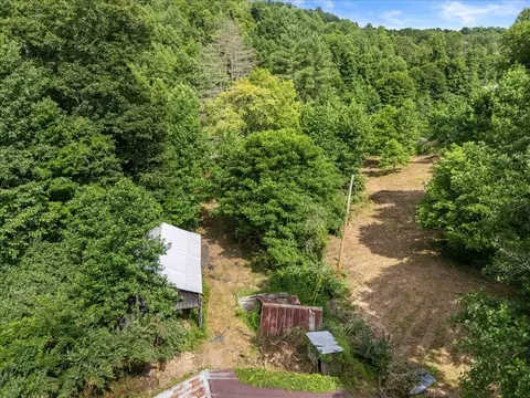 Exterior - 2661 Buncomb Rd, Tyner, KY 40486 photo 6 of 6