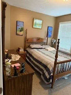 Bedroom - 138 Double Tree Ct, Mount Sterling, KY 40353 photo 1 of 6