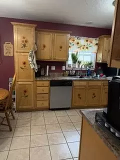 Kitchen - 138 Double Tree Ct, Mount Sterling, KY 40353 photo 1 of 3
