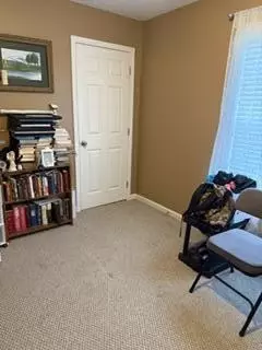 Bedroom - 138 Double Tree Ct, Mount Sterling, KY 40353 photo 3 of 6