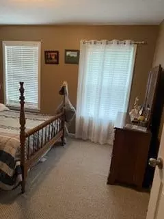 Bedroom - 138 Double Tree Ct, Mount Sterling, KY 40353 photo 2 of 6