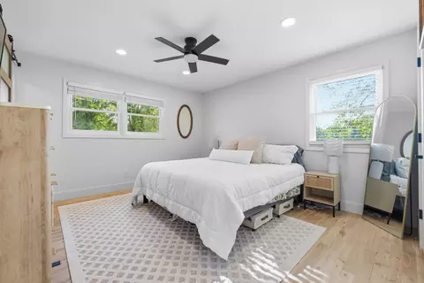 Bedroom - 89 Perry St, Mayfield, KY 42066 photo 2 of 6