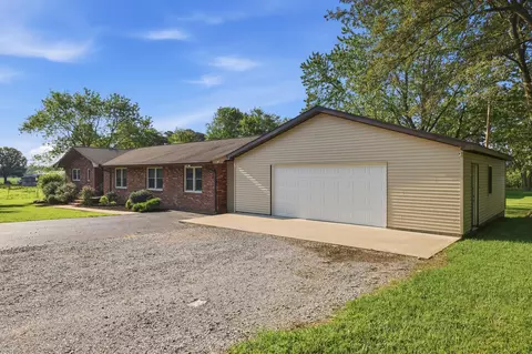 Exterior - 89 Perry St, Mayfield, KY 42066 photo 6 of 7