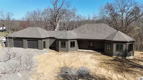 2169 Chestnut Oak Rd, Kuttawa, KY 42055
